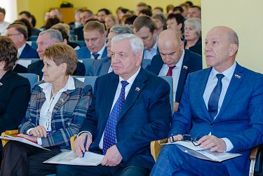 Оренбуржцы обсудили проект областного бюджета 